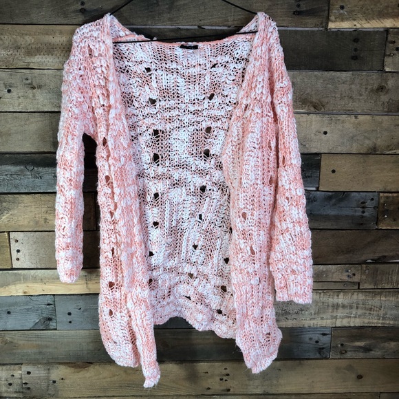 Rue21 Sweaters - Rue 21 pink knit sweater